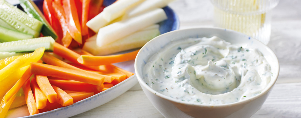 Sourcreme mit Gemüsesticks für 4 Personen von lidl-kochen.de