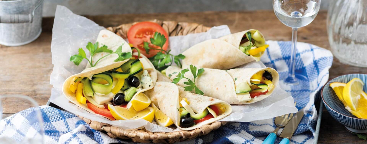 Vegane Wraps mit Tomaten-Zucchini-Füllung für 4 Personen von lidl-kochen.de