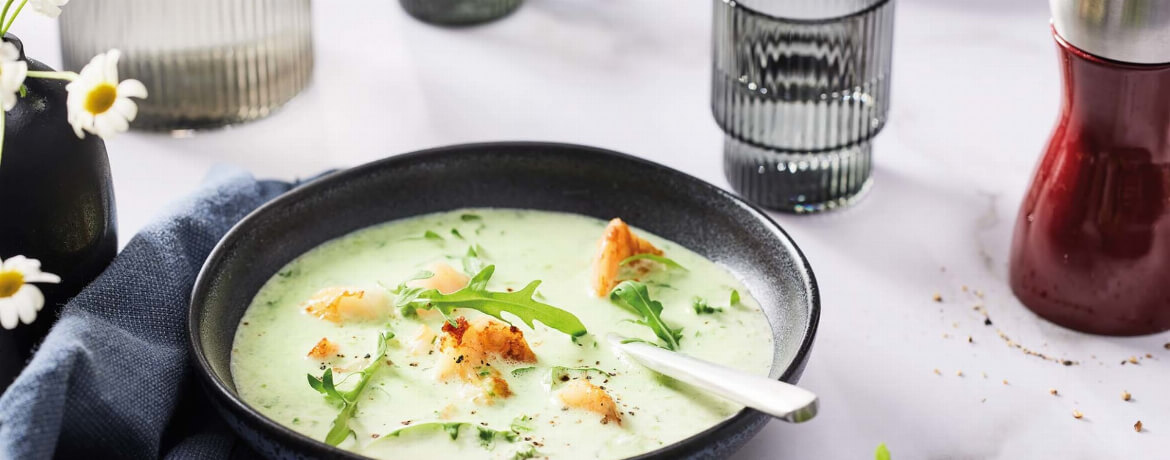 Erbsen-Rucola-Süppchen mit Garnelen - Rezept | LIDL Kochen Erbsen-Rucola-Süppchen mit Garnelen - Rezept | LIDL Kochen