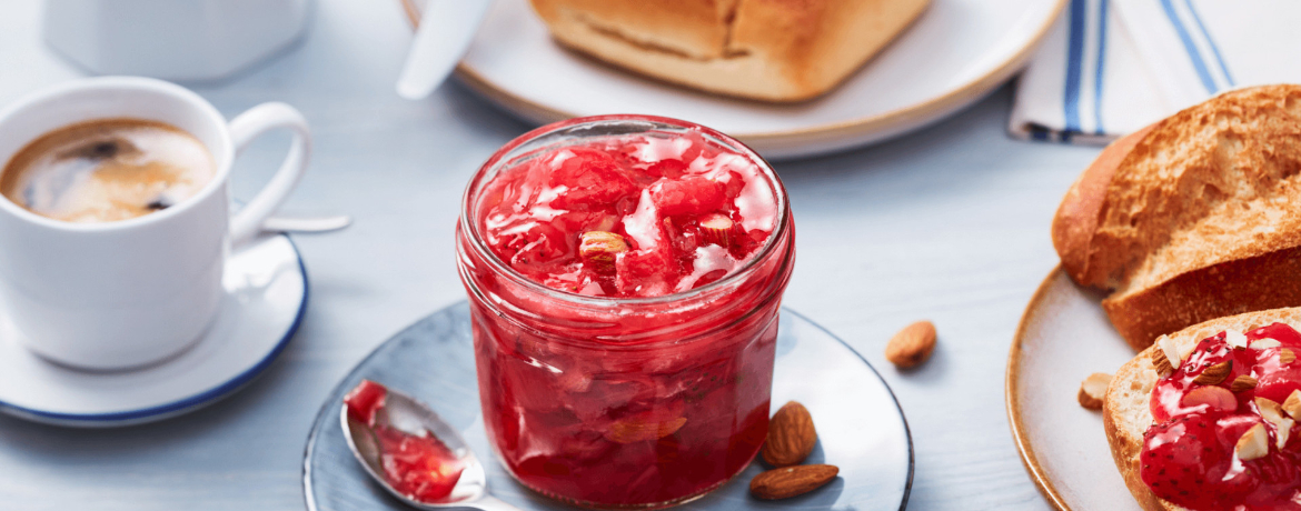 Rhabarber-Erdbeer-Konfitüre mit Mandeln für 16 Personen von lidl-kochen.de