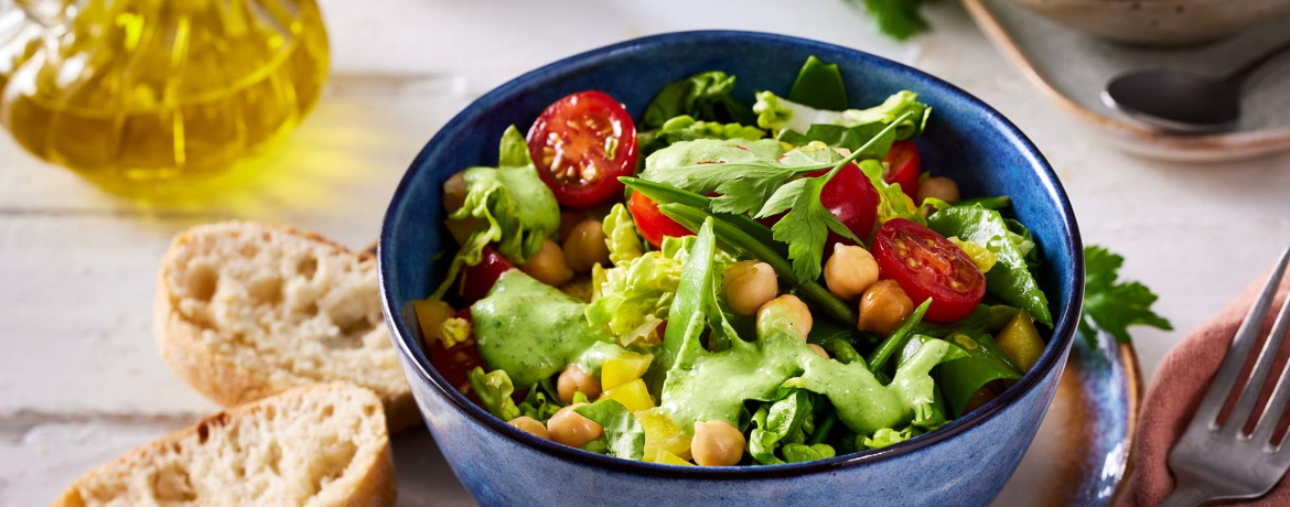 Bunter Salat mit Petersiliencreme für 4 Personen von lidl-kochen.de