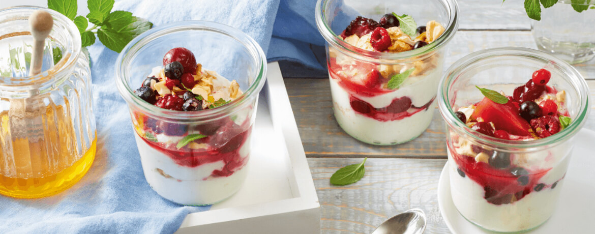 Nuss-Zimt-Skyr mit Beeren für 4 Personen von lidl-kochen.de