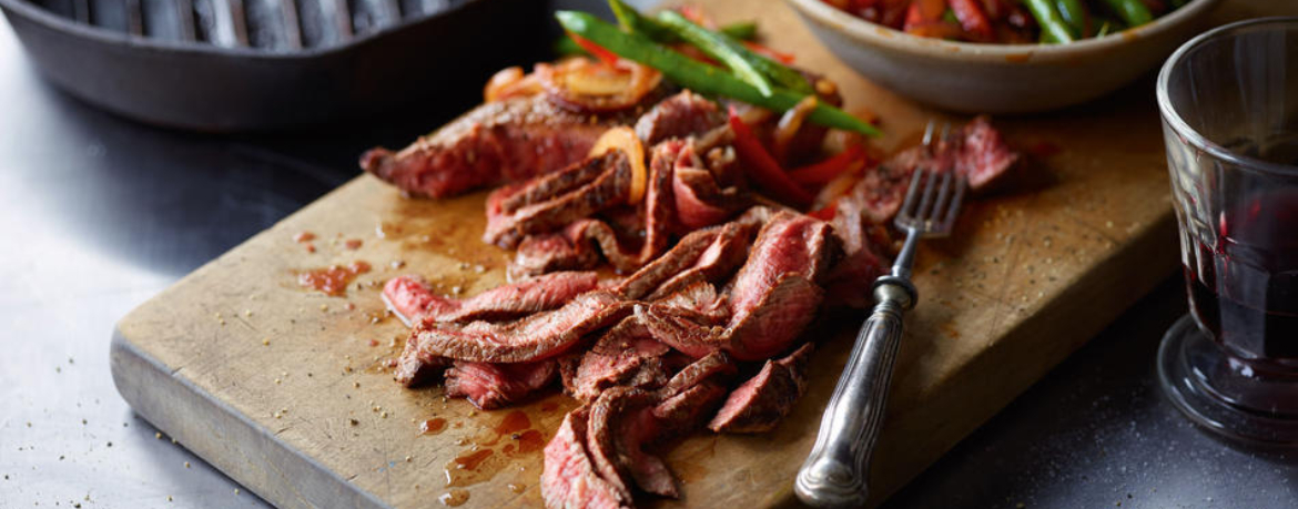 Steaks mit Bohnen-Paprika-Gemüse für 4 Personen von lidl-kochen.de