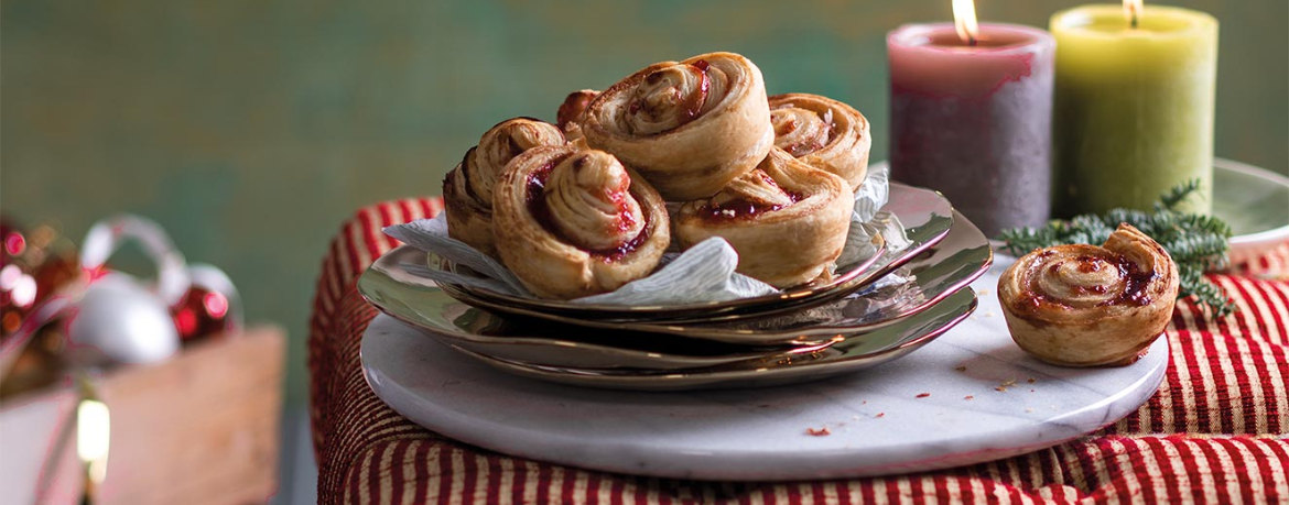 Cruffins-Croissant-Muffins mit Himbeerfüllung für 4 Personen von lidl-kochen.de