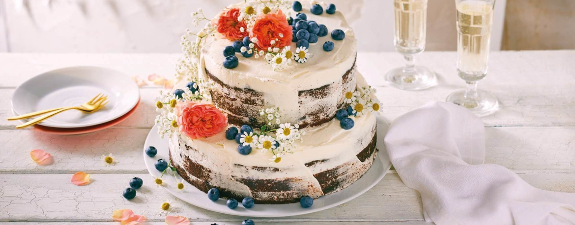 Naked Cake mit Heidelbeere für 16 Personen von lidl-kochen.de