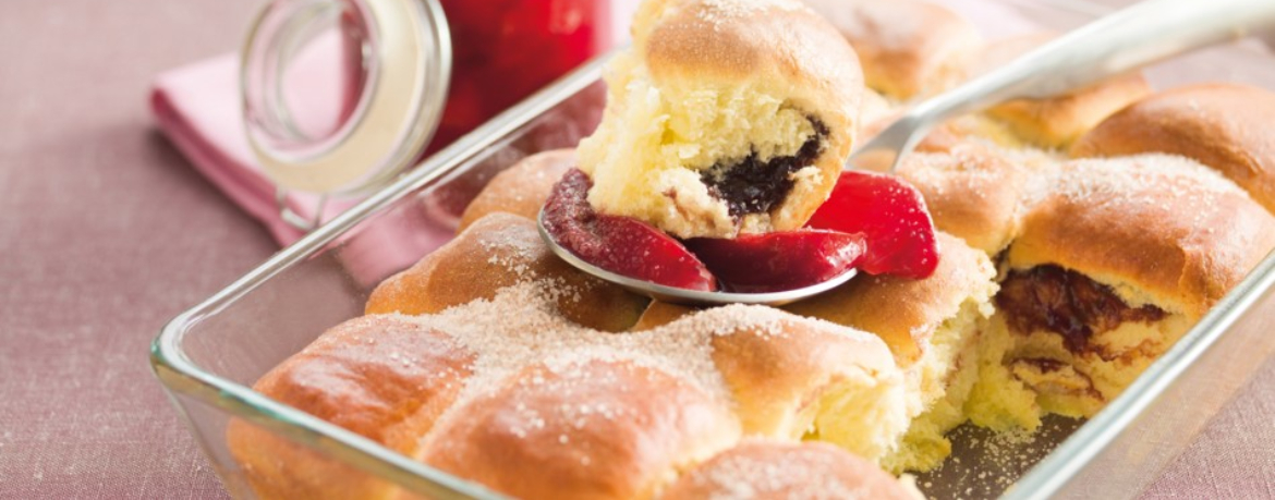 Buchteln mit Pflaumenfüllung für 4 Personen von lidl-kochen.de