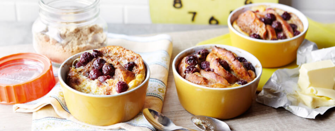 Bread-and-Butter-Pudding mit Kirschen für 4 Personen von lidl-kochen.de