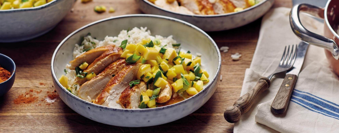 Gebratenes Hähnchen mit Mango-Salsa und Reis für 4 Personen von lidl-kochen.de