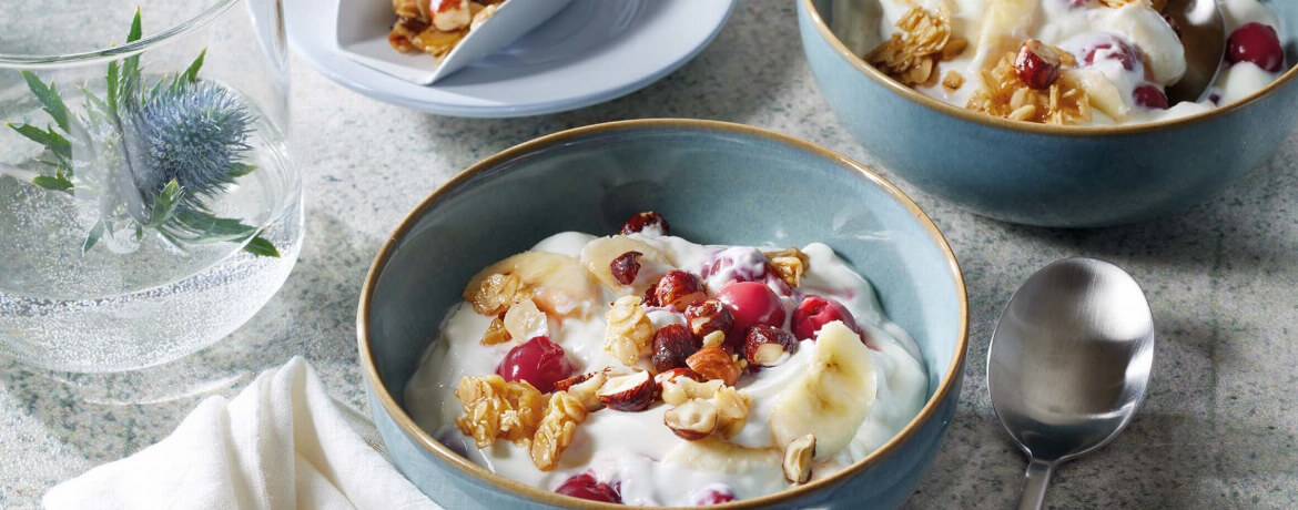 Kirsch-Bananen-Quark mit Knusperflocken - Rezept | LIDL Kochen