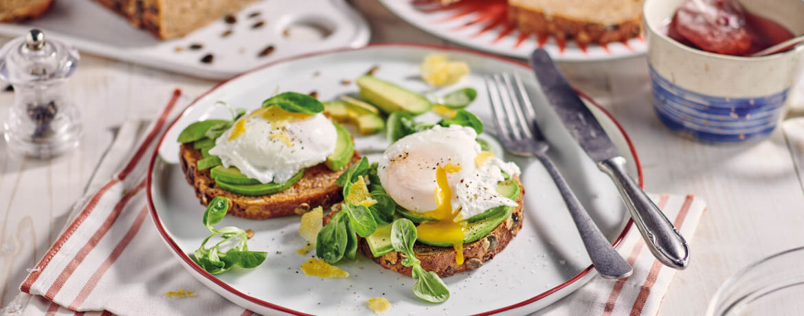 Avocadobrot mit pochiertem Ei für 4 Personen von lidl-kochen.de