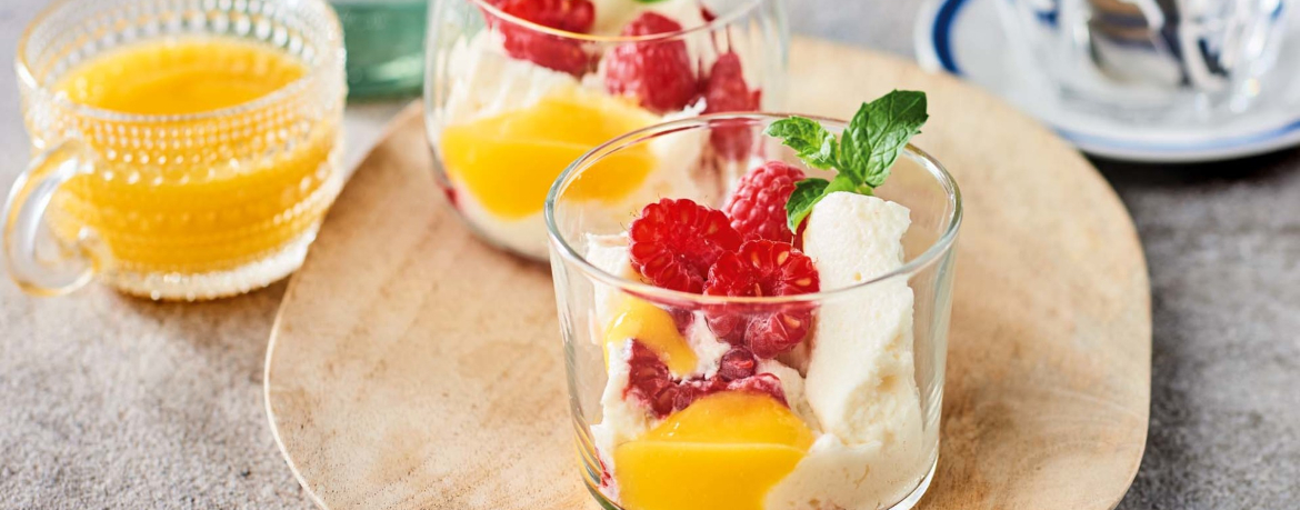 Himbeer-Joghurt-Mousse mit Mangosauce für 4 Personen von lidl-kochen.de