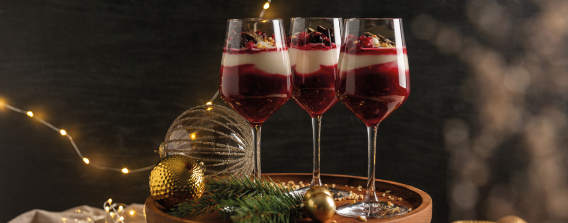 Fruchtiges Weihnachtsdessert mit Beeren und Vanillecreme für 6 Personen von lidl-kochen.de