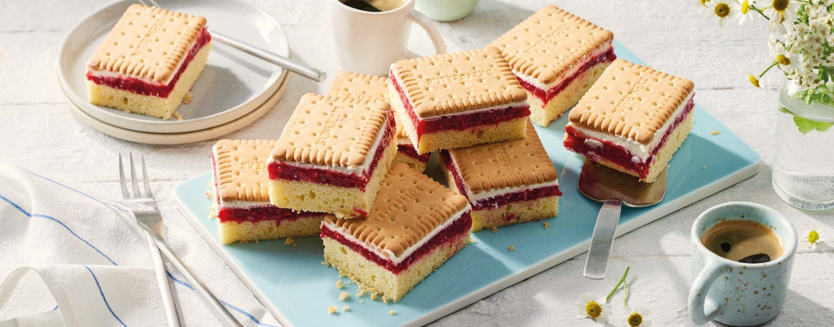 Himbeerkuchen mit Puddingcreme und Butterkeksen für 16 Personen von lidl-kochen.de