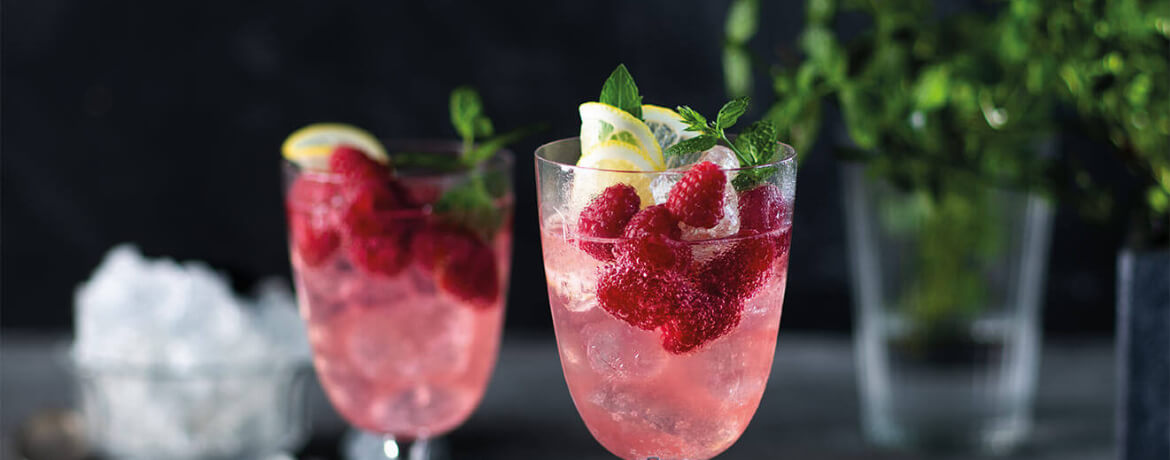 Longdrink mit Schwarzwald Pink Gin refreshed