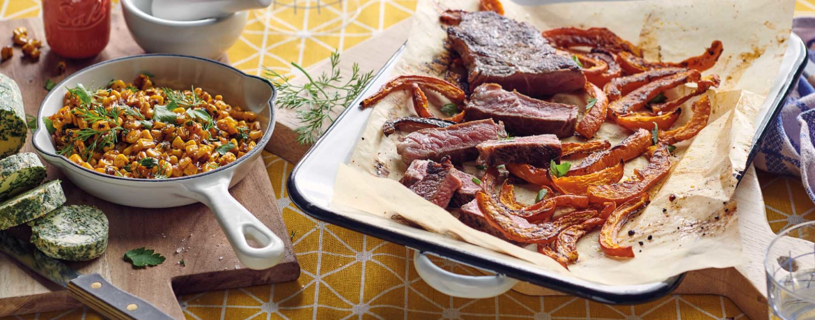 Steaks mit karamellisiertem Ofenkürbis, Chilimais und Kräuterbutter für 4 Personen von lidl-kochen.de