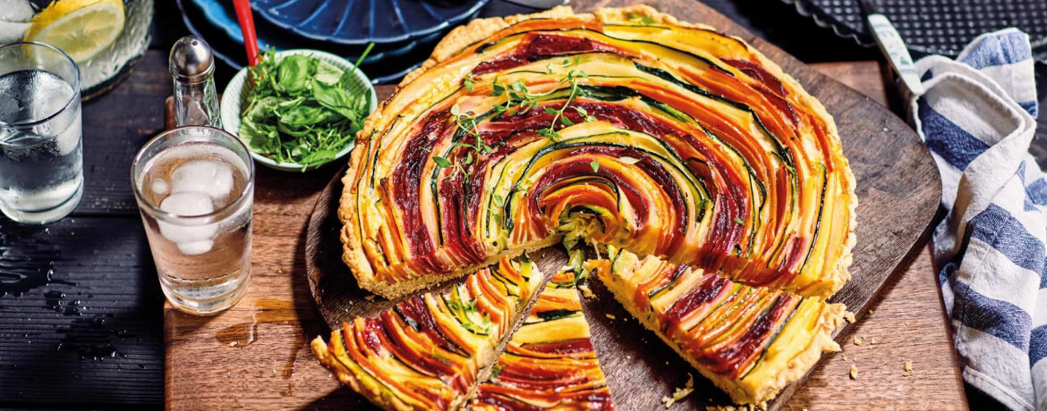 Herzhafte Tarte mit buntem Gemüse für 16 Personen von lidl-kochen.de