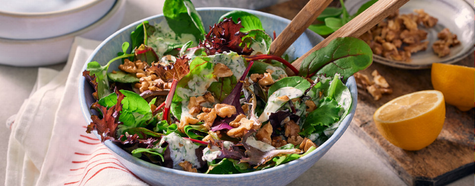 Salat mit Basilikum-Joghurt-Dressing - Rezept | LIDL Kochen