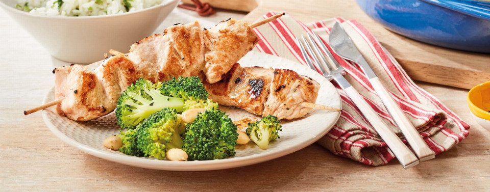 Saté-Spieße mit Reis &amp; Brokkoli - Rezept | LIDL Kochen