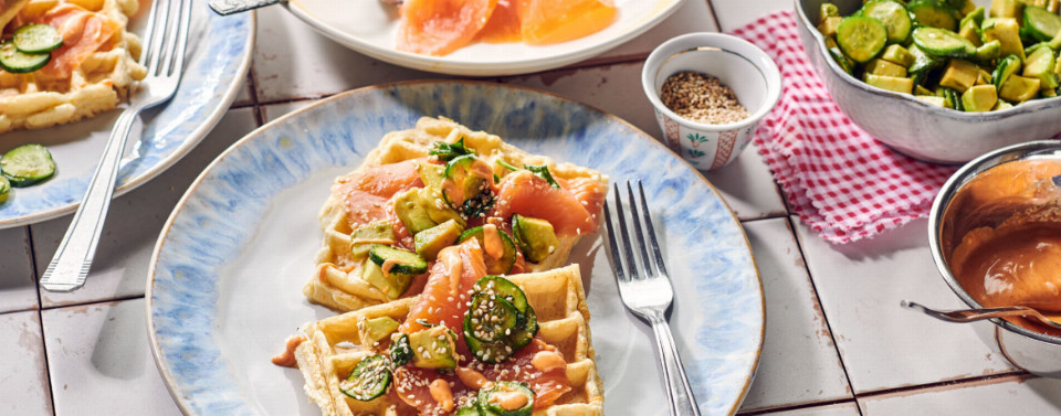 Reiswaffeln mit Lachs und Gurkensalat - Rezept | LIDL Kochen