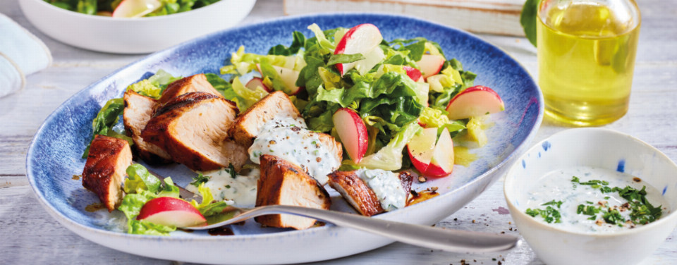 Gegrillte Pute mit Salat und Dip - Rezept | LIDL Kochen Gegrillte Pute mit Salat und Dip - Rezept | LIDL Kochen