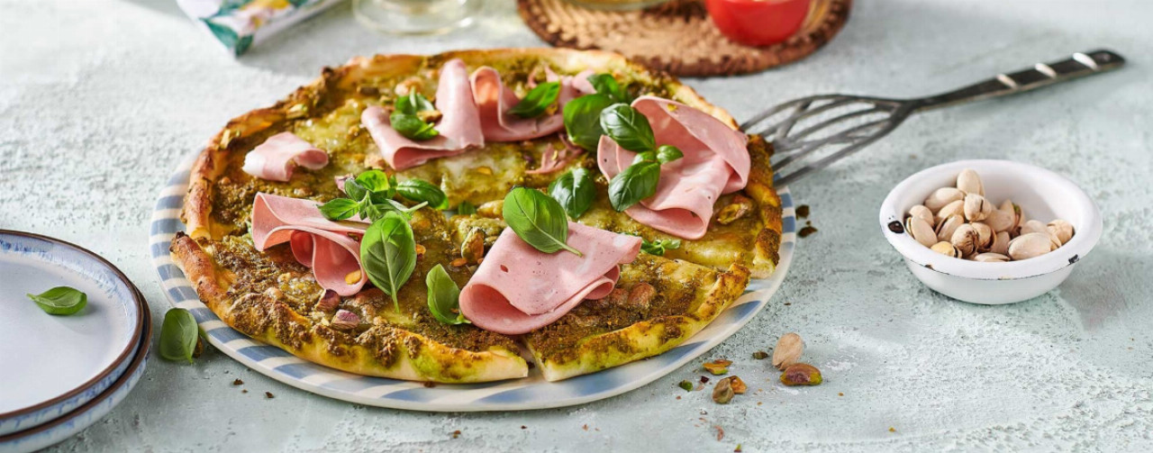 Pizza mit Mortadella & Pistazie Rezept LIDL Kochen