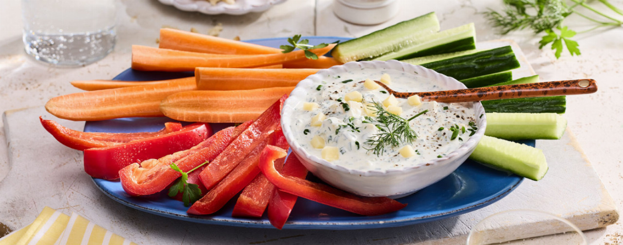 Kräuter-Frischkäse-Dip m. Gemüse - Rezept | LIDL Kochen