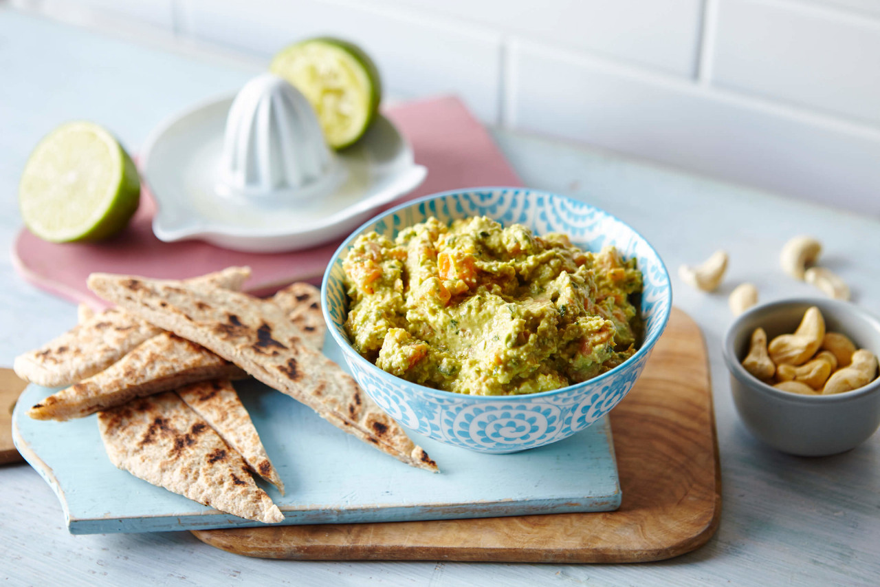Kichererbsen-Karotten-Dip mit Cashewkernen - Monsieur Cuisine Rezept