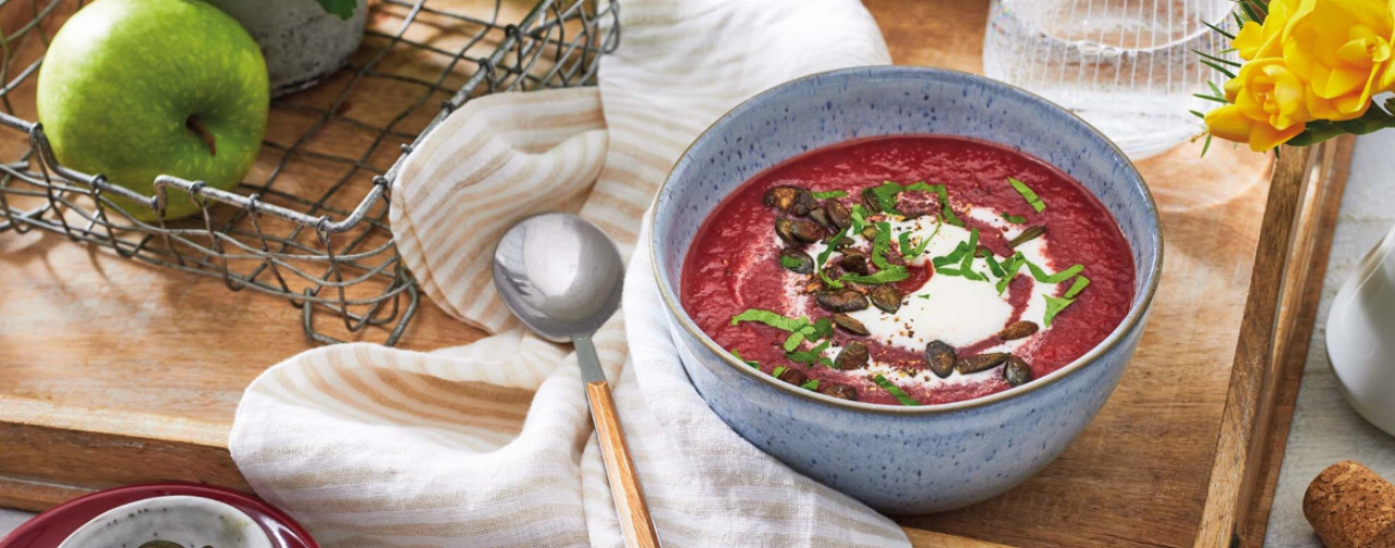 Rote-Beete-Suppe mit Meerrettich - Monsieur Cuisine Rezept