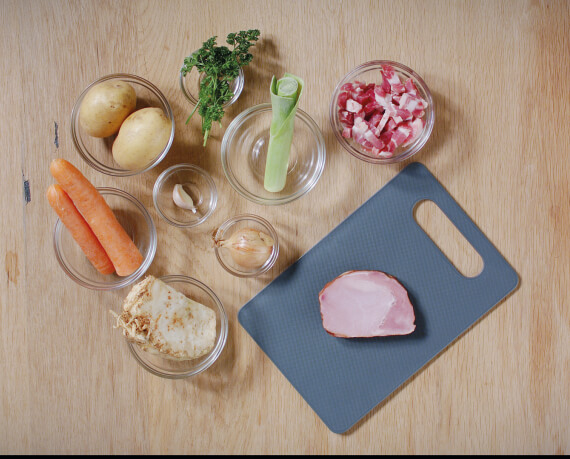 Dies ist Schritt Nr. 1 der Anleitung, wie man das Rezept Klassische Linsensuppe zubereitet.