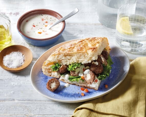 ᐉ Gefüllt Hokkaido mít Hackfleisch und Feta - koche.eu