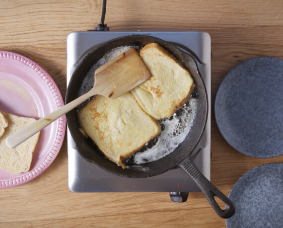 Dies ist Schritt Nr. 2 der Anleitung, wie man das Rezept French Toast Grundrezept zubereitet.