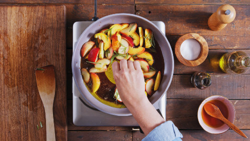 Dies ist Schritt Nr. 4 der Anleitung, wie man das Rezept Grüne Pfannkuchen mit Pfirsich und Feta zubereitet.