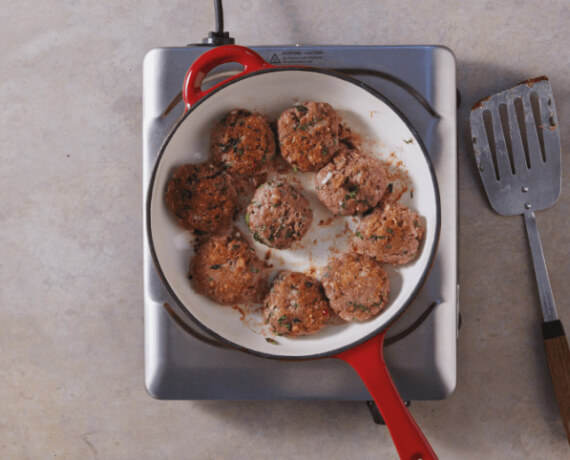 Dies ist Schritt Nr. 4 der Anleitung, wie man das Rezept Vegane Frikadellenrezept zubereitet.