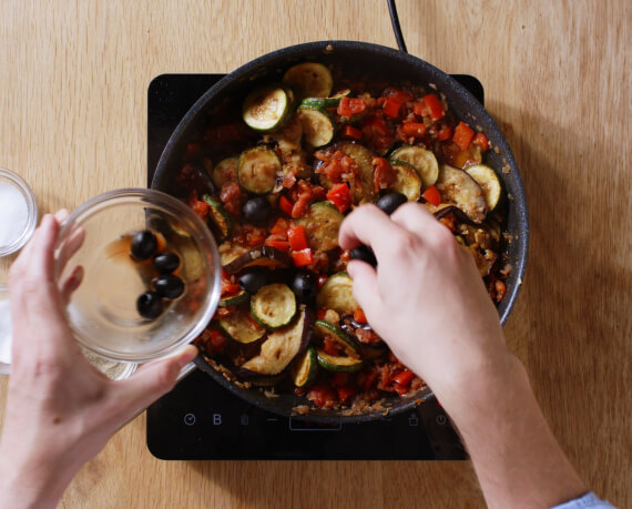 Dies ist Schritt Nr. 4 der Anleitung, wie man das Rezept Ratatouille zubereitet.