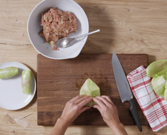 Dies ist Schritt Nr. 3 der Anleitung, wie man das Rezept Klassische Kohlrouladen zubereitet.