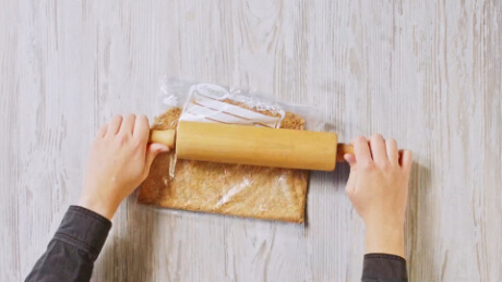 Dies ist Schritt Nr. 1 der Anleitung, wie man das Rezept Spekulatius-Mousse mit lauwarmen Glühwein-Kirschen zubereitet.