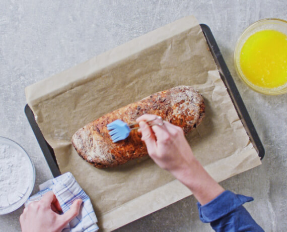 Dies ist Schritt Nr. 7 der Anleitung, wie man das Rezept Christstollen zubereitet.