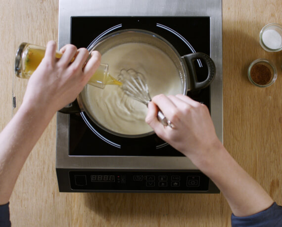 Dies ist Schritt Nr. 3 der Anleitung, wie man das Rezept Klassische Lasagne zubereitet.