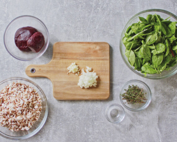 Dies ist Schritt Nr. 1 der Anleitung, wie man das Rezept Veganer Wellington-Braten mit Feldsalat zubereitet.