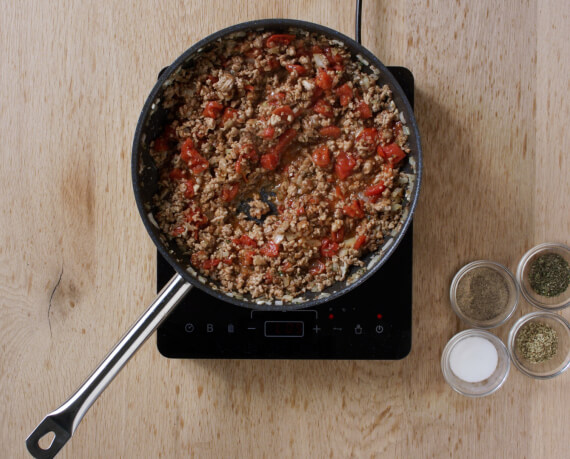 Dies ist Schritt Nr. 2 der Anleitung, wie man das Rezept Moussaka zubereitet.