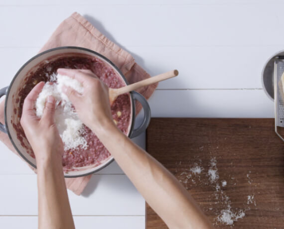 Dies ist Schritt Nr. 4 der Anleitung, wie man das Rezept Rotwein-Risotto zubereitet.