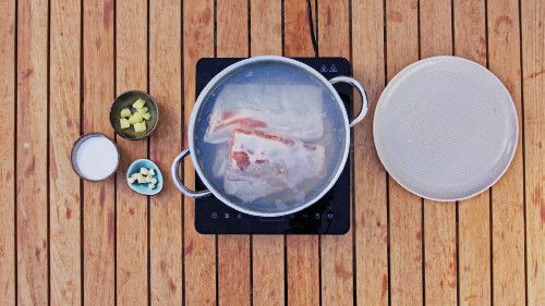 Dies ist Schritt Nr. 1 der Anleitung, wie man das Rezept Teriyaki-Rippchen mit gegrilltem Pak Choi zubereitet.