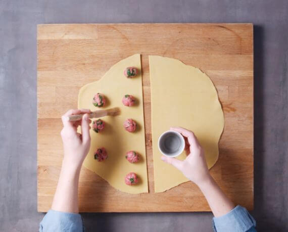 Dies ist Schritt Nr. 3 der Anleitung, wie man das Rezept Schwäbische Maultaschen zubereitet.