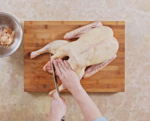 Dies ist Schritt Nr. 2 der Anleitung, wie man das Rezept Gans vorbereiten zubereitet.