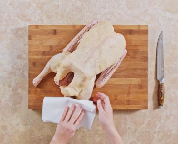Dies ist Schritt Nr. 3 der Anleitung, wie man das Rezept Gans vorbereiten zubereitet.