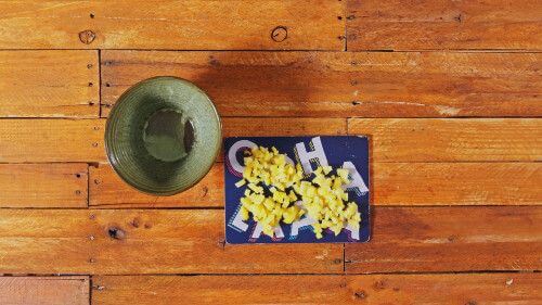 Dies ist Schritt Nr. 1 der Anleitung, wie man das Rezept Bratwurst-Hot-Dog mit Kartoffelsalat zubereitet.