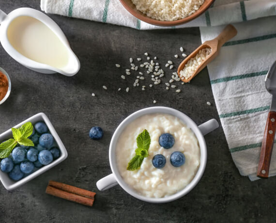 Milchreis mit Blaubeeren