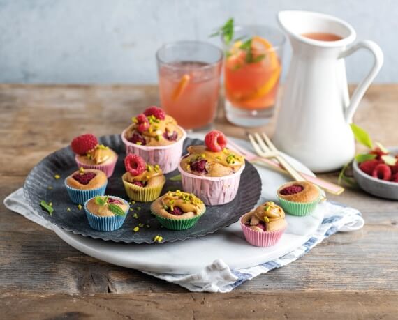 Vegane Himbeer-Muffins mit Erdnussbutter