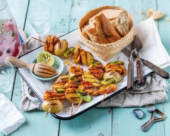 Barbecue-Steak-Spieße mit Kartoffeln