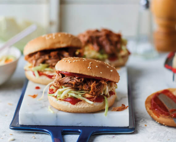 Pulled Beef Burger mit Coleslaw